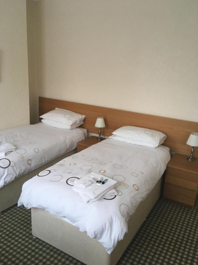 The Hawthornes Licensed Guest House Knottingley Экстерьер фото