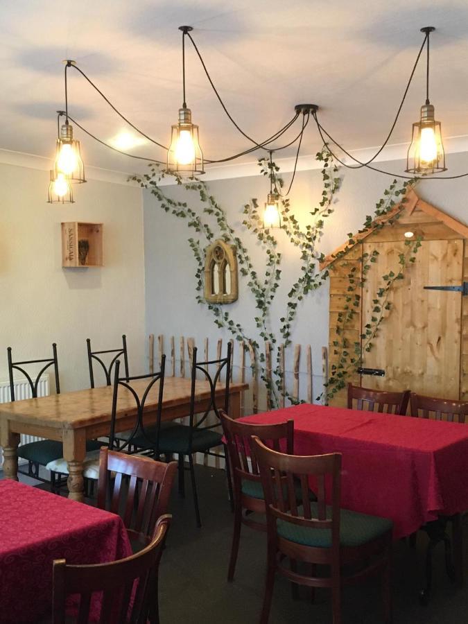 The Hawthornes Licensed Guest House Knottingley Экстерьер фото